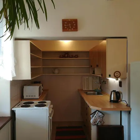 Apartman 21 *